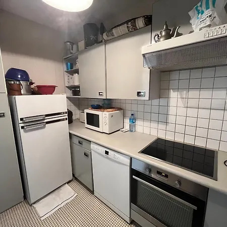Apartamento T3 Avec Balcon, Garage Et Cuisine équipée - Fr-1-197-417 *
