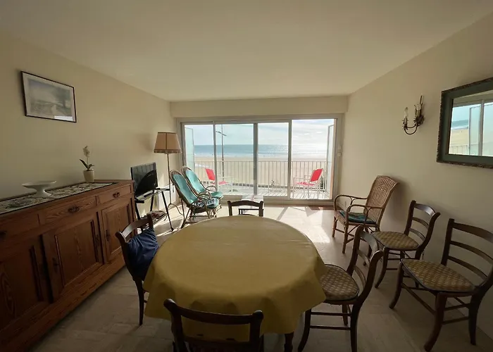 T3 Avec Balcon, Garage Et Cuisine Equipee - Fr-1-197-417 公寓 莱萨布勒-多洛讷